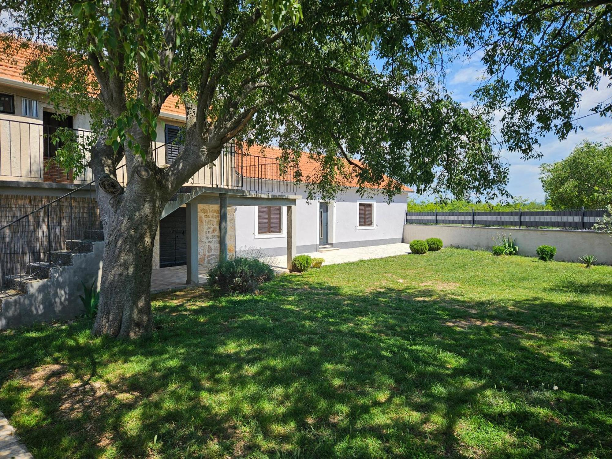 Holiday Home Nena Drniš Εξωτερικό φωτογραφία